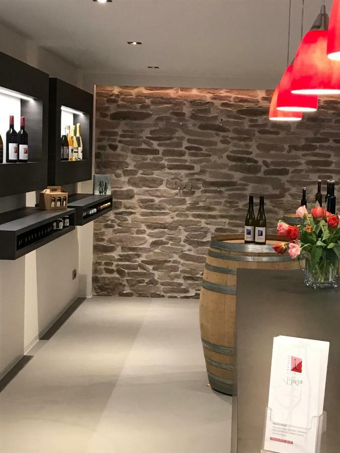 Gästehaus und Weingut Bernd Frieden Nittel Exterior foto